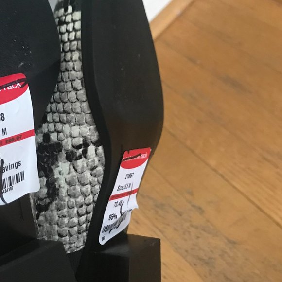 Marc Fisher LTD Vivica Bootie in Snake Print size 10 - Picture 5 of 5